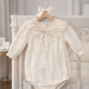 Charming Lace Collar Baby Bodysuit in Cream